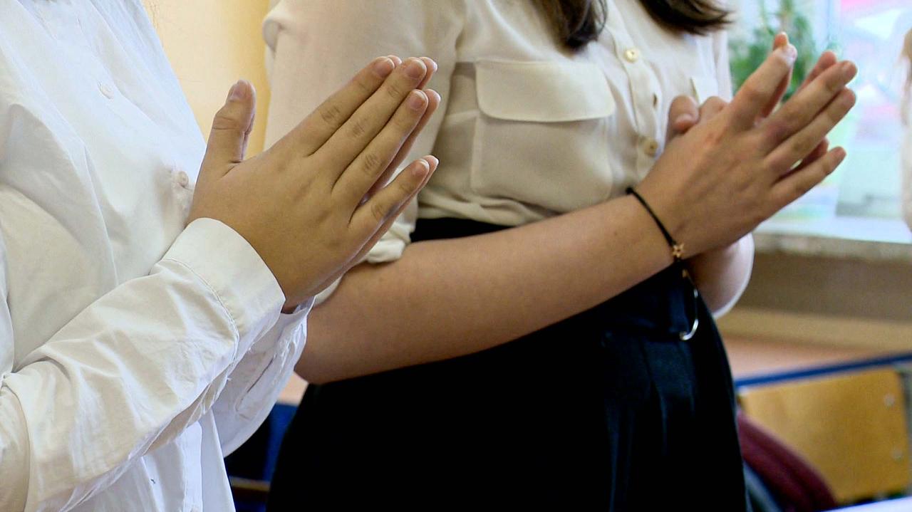 Co łączy jogę, filmy Disneya i klocki Lego? Wszystko to mogą być "zagrożenia duchowe"