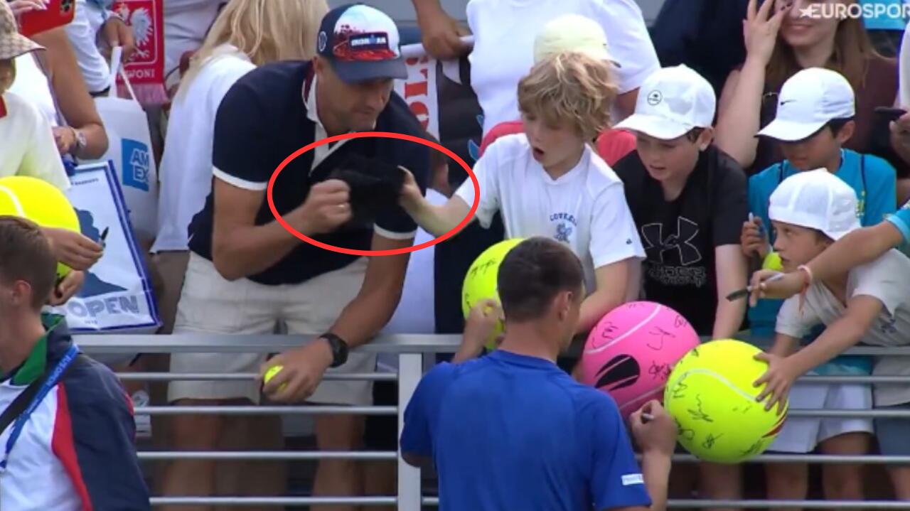 Firma z Dolnego Śląska ofiarą hejtu po aferze z czapką na US Open