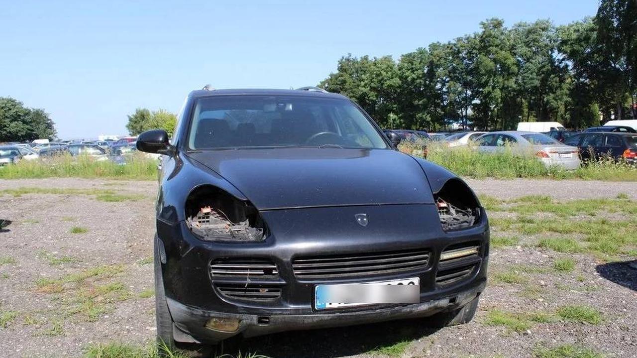 Urząd wystawił na sprzedaż samochody. Nie brakuje uznanych marek