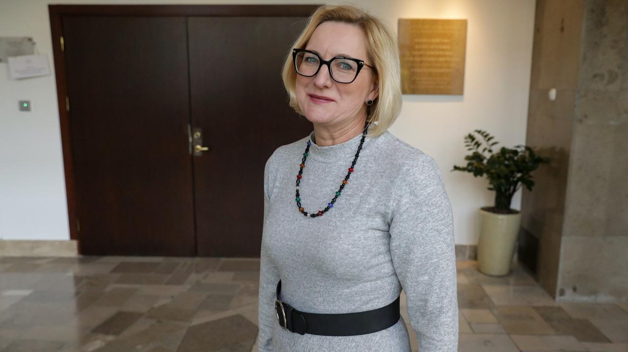 Agnieszka Glapiak zastąpi Macieja Świrskiego. Ma związki z "aferą zegarkową" i odtajnieniem planu obrony 