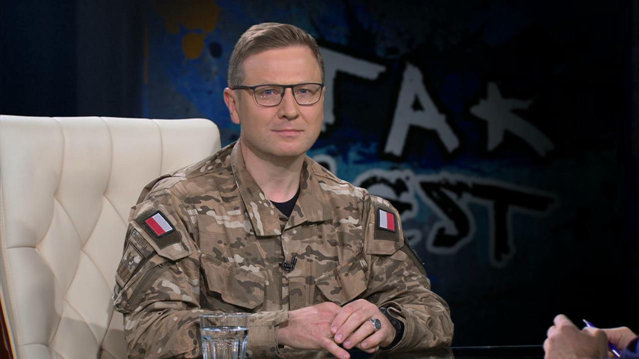 Generał Molenda: 300 ataków dziennie na polską cyberprzestrzeń