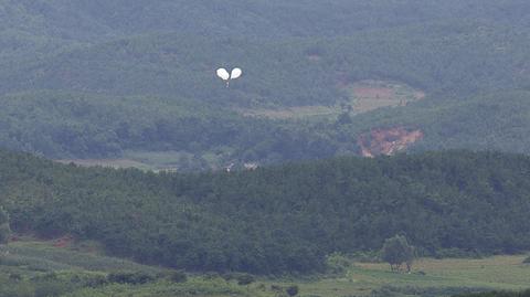 Północnokoreańskie balony ze śmieciami nad granicą z Koreą Południową