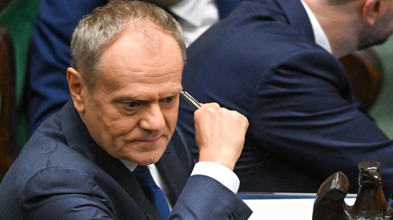 "Nie ma litości dla przegranych". Tusk odciął krakowskich działaczy