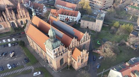 Proboszcz parafii o instalacji fotowoltaicznej na bazylice św. Brygidy 