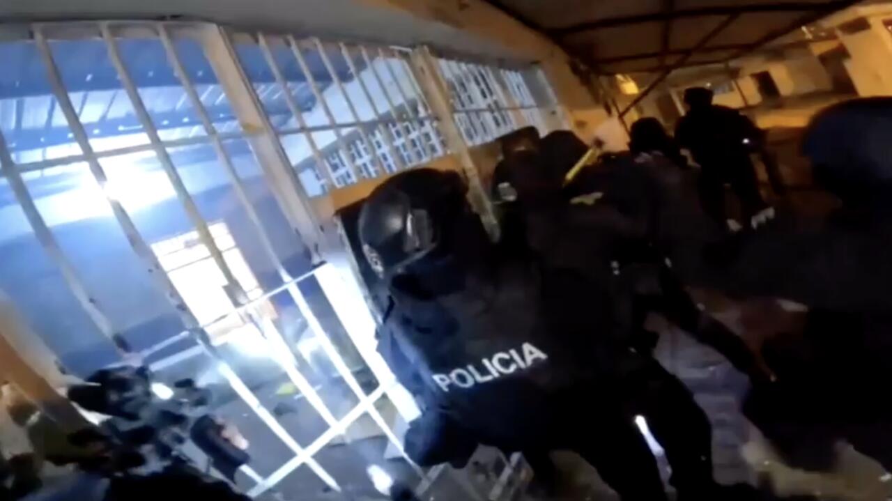 Brutalne starcia w więzieniu. "Strzelano, rzucano bombami i granatami"