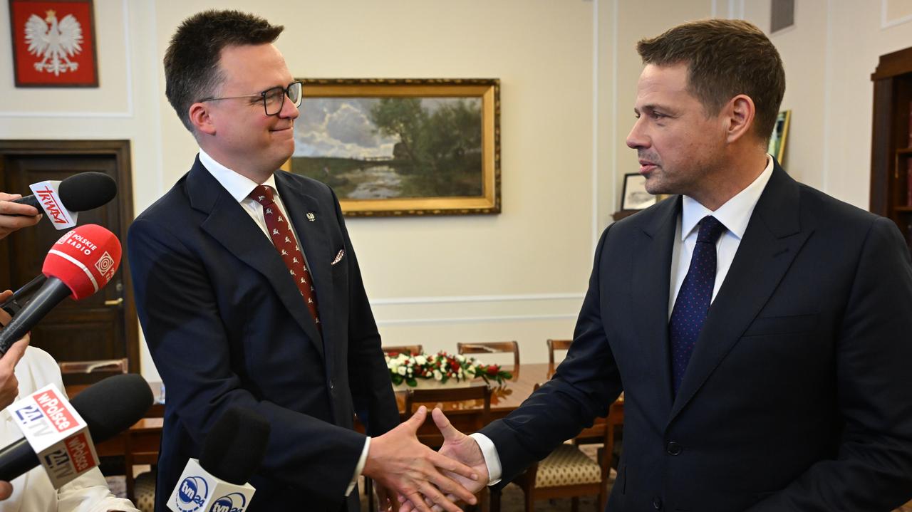 Trzaskowski wants "even stronger support". He met with Hołownia