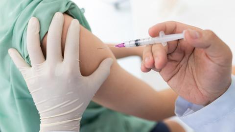 Grzesiowski: program szczepień przeciwko HPV niestety jest na razie obrazem porażki