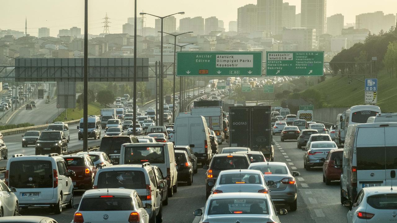 Spędzają w korku prawie pięć dni w roku. Niechlubny lider