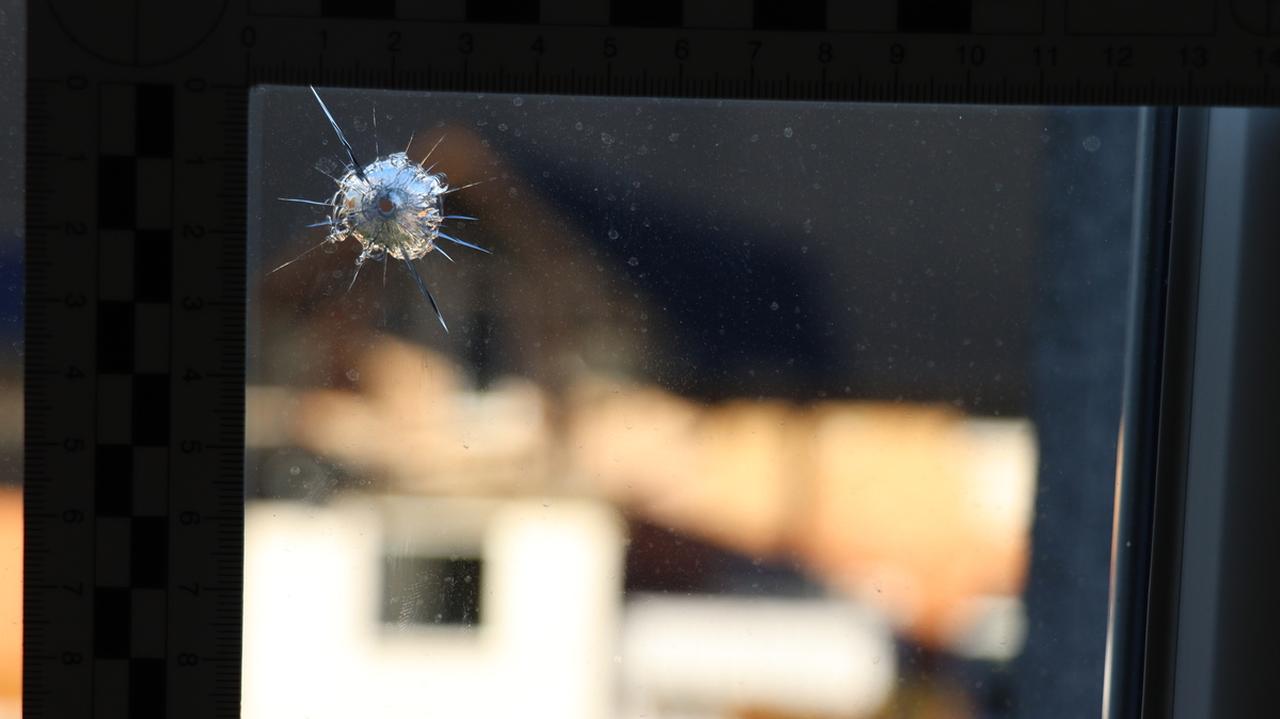 Strzelał w kierunku szkoły, zarzuty i areszt 