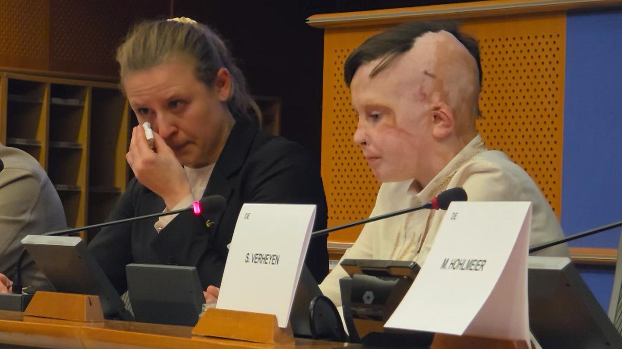 11-letni Roman opowiadał o mamie. Tłumaczka zamilkła, nie mogła powstrzymać łez