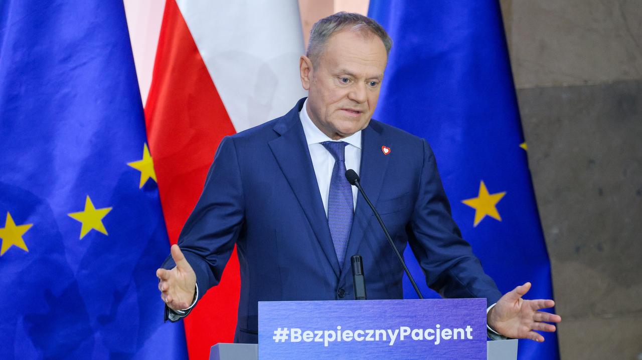 "Kluczowe jest dobro pacjenta". Premier zapowiada "szukanie rozwiązań"