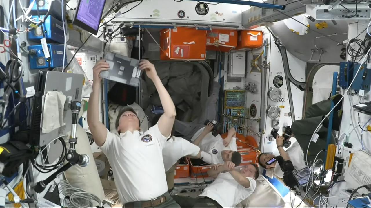 Oba włazy otwarte. Już niedługo będziemy mieli pierwszego Polaka na ISS