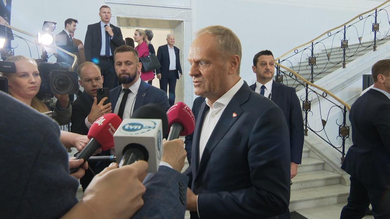 Karol Nawrocki chce odebrać Order Orła Białego Wołodymyrowi Zełenskiemu. Donald Tusk komentuje