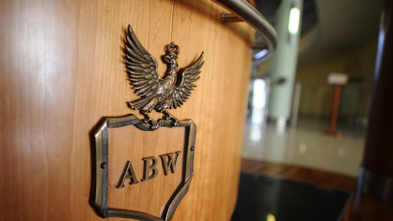 Nawrocki zarzuca służbom zaangażowanie w kampanię. Szef ABW reaguje