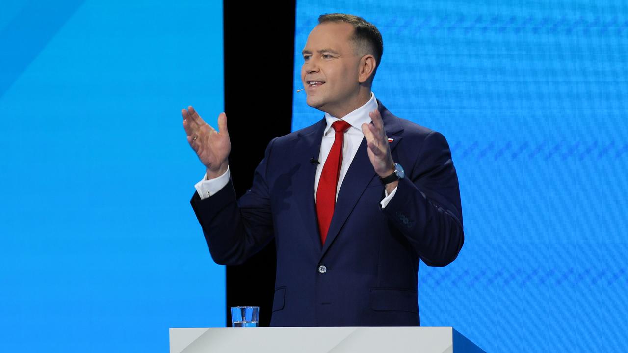 Różnica między 300 a 300 tysięcy. "Pomylił się pan dokładnie o tysiąc"