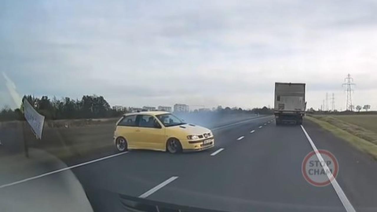 Wyprzedzał "na czołówkę". Szukają kierowcy