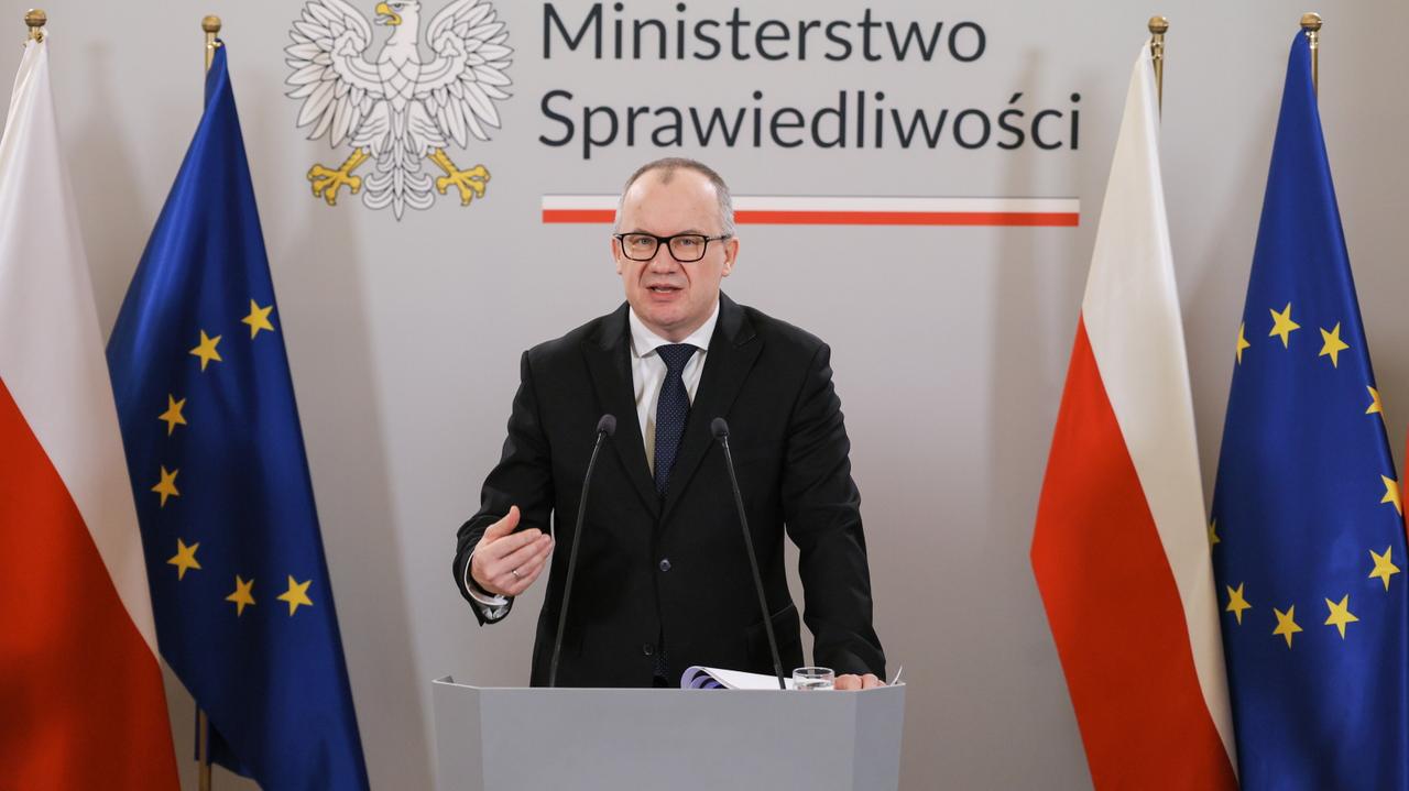 Minister Adam Bodnar declassifies papers  regarding the acquisition  of Pegasus. There is besides  a signature of Zbigniew Ziobro