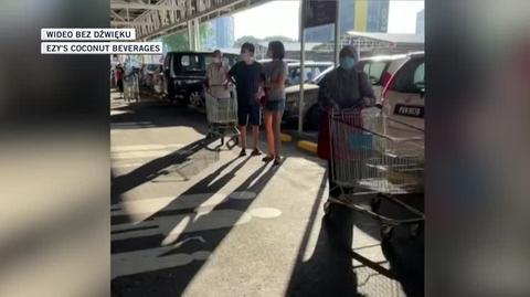 Gigantyczne kolejki do sklepów w Malezji po ogłoszeniu decyzji o lockdownie