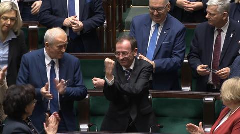 Mariusz Kamiński pokazał na sali obrad Sejmu "gest Kozakiewicza"
