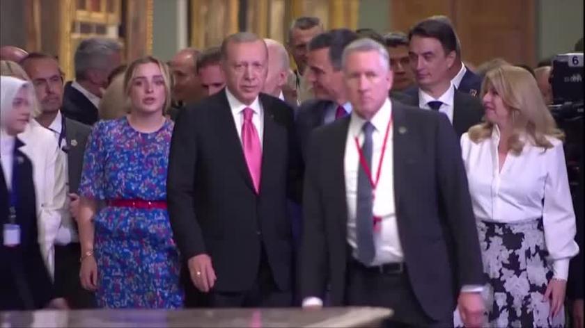 Prezydent Turcji Recep Tayyip Erdogan podczas kolacji z okazji szczytu NATO w Madrycie