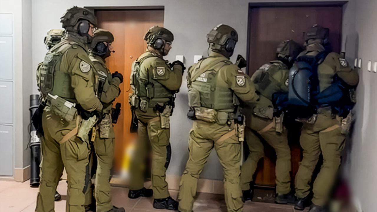 Służby rozbiły narkotykowy gang. 14 osób z zarzutami