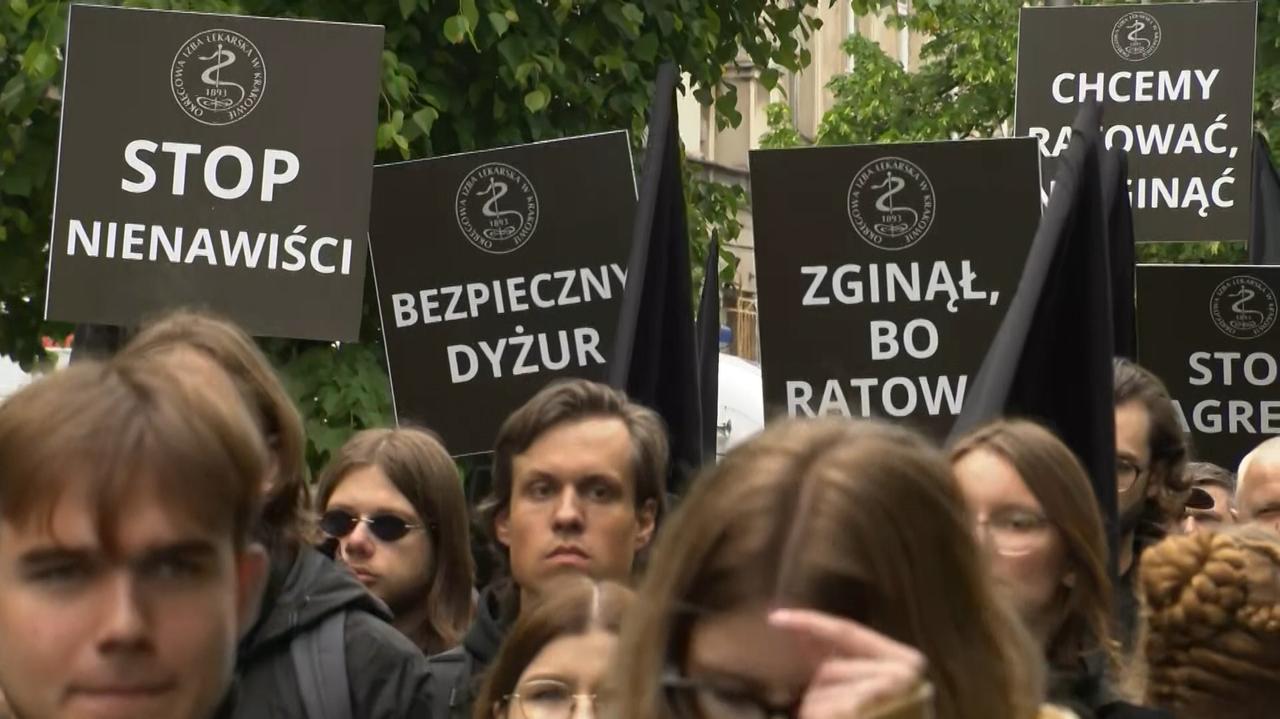 Marsz medyków przeciw przemocy. "Wspólnie będziemy walczyć z narastającą falą agresji"