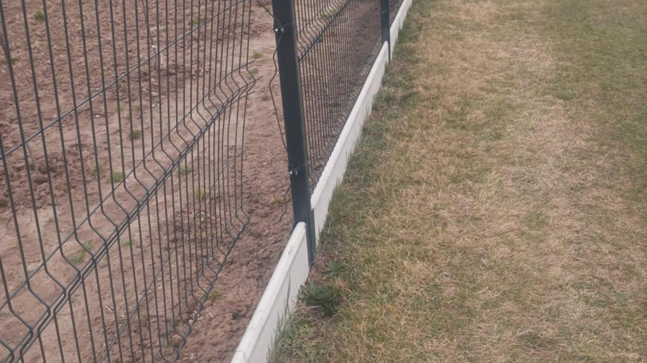 Dwie mieszkanki zaangażowały się w kampanię, teraz mają problemy. Zniszczone plakaty, sprofanowane nagrobki