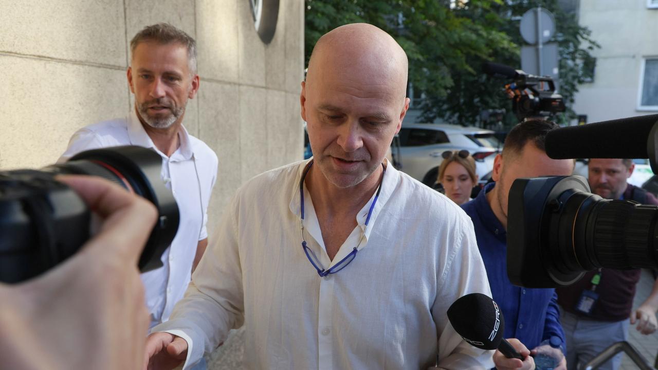 NFZ head files criminal complaint against former Warsaw hospital ward chief