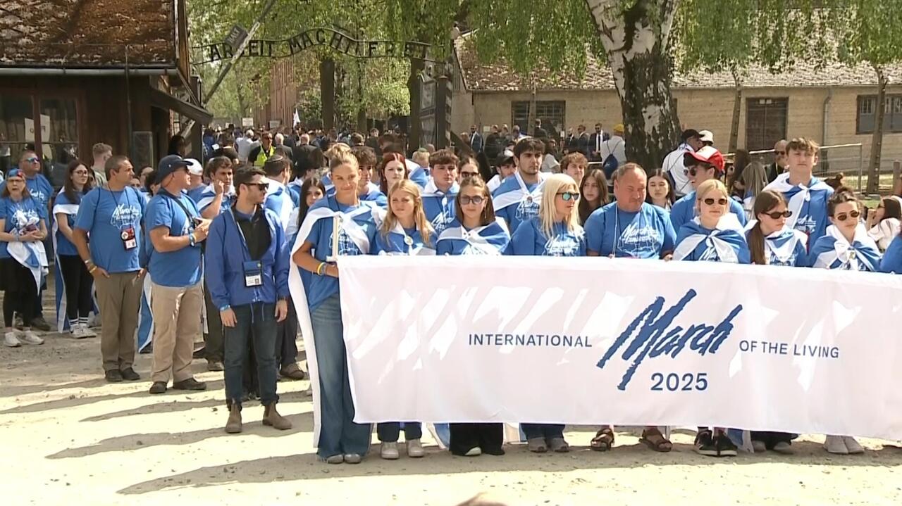 Marsz Żywych w Auschwitz. "Nigdy więcej"