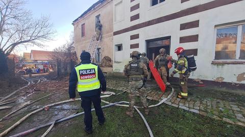 Skała. Akcja kontrterrorystów w płonącym domu