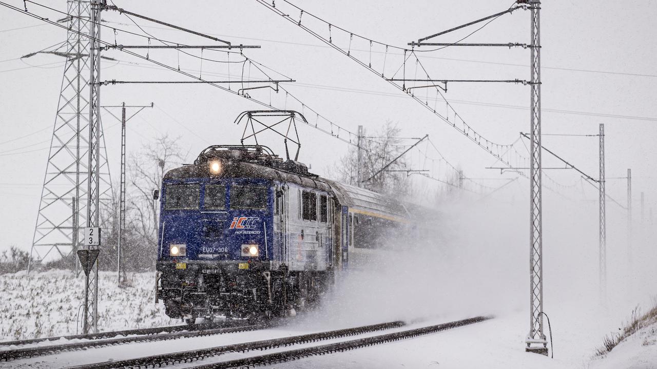 Uruchomił hamulec ręczny w pociągu, został zatrzymany. Znaleziono przy nim "dokumenty w języku rosyjskim"