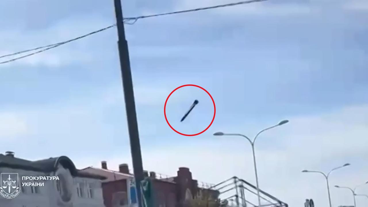 Dronem w cywilny budynek. "Tak Rosja prowadzi wojnę"