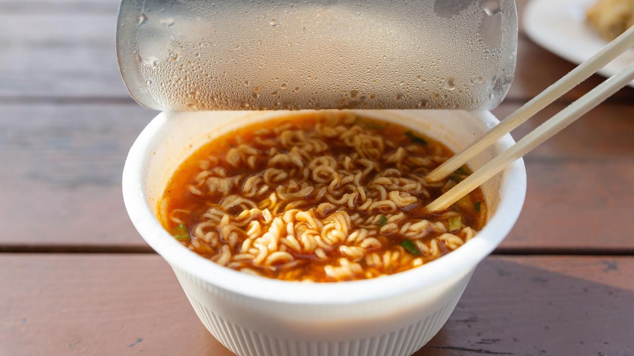 Światowy boom na koreański makaron. W tle K-pop i inflacja