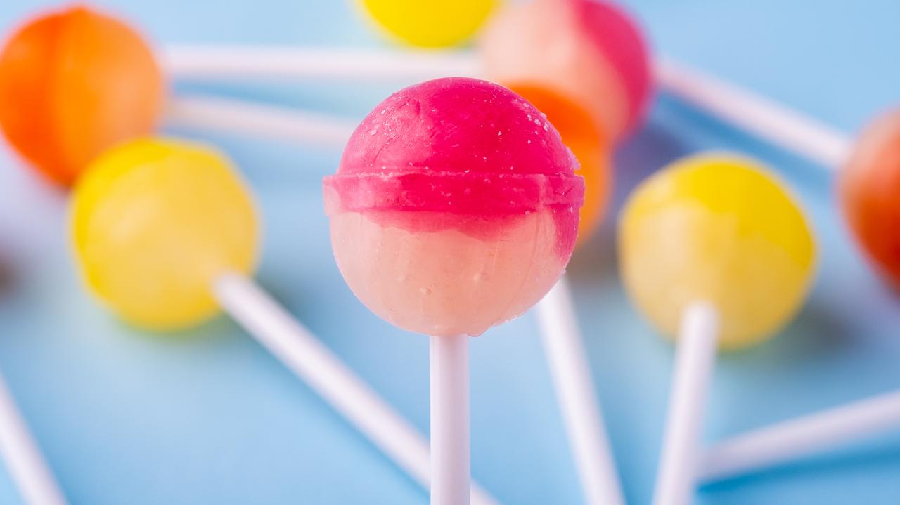 Hallucinations after a lollipop. Four-year-old hospitalized