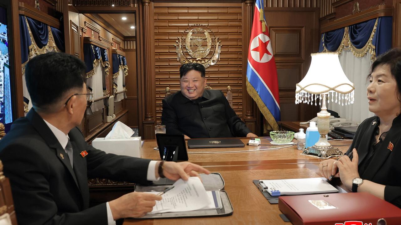 Kim Dzong Un pancernym pociągiem przybył do Pekinu