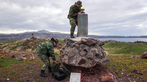 Kolejne wstrząsy na Santorini. "Wszyscy się boją, nie aż tak bardzo, ale się boją"