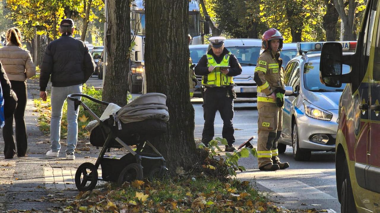 Potrącił na pasach matkę z dzieckiem w wózku