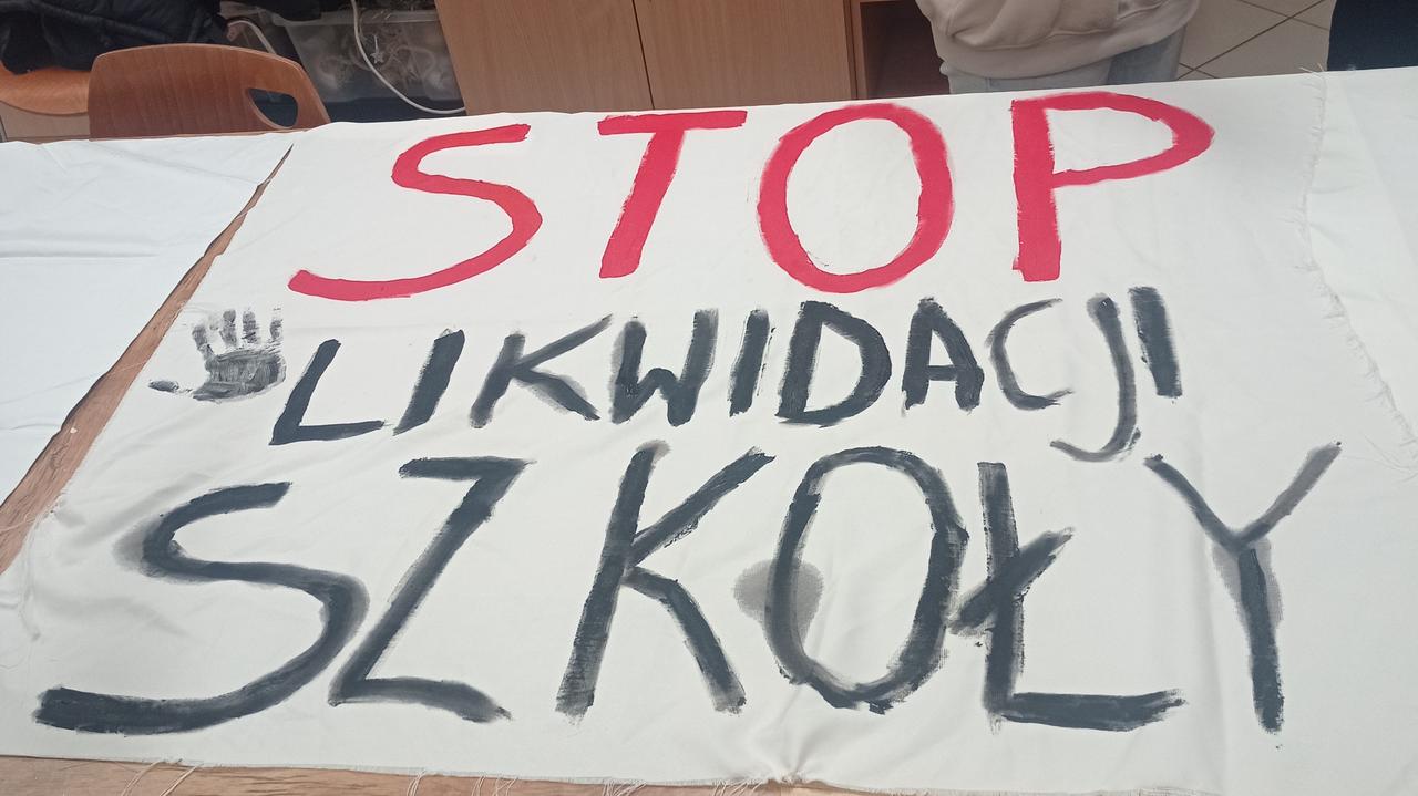 Marszałek chce zlikwidować dwie szkoły. Kształci się w nich 469 osób. Na sejmiku może być gorąco