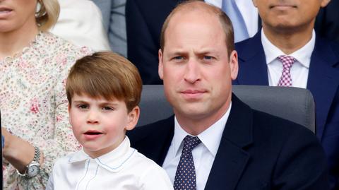 Książęta Cambridge George, Louis, Charlotte w czasie platynowego jubileuszu królowej Elżbiety II