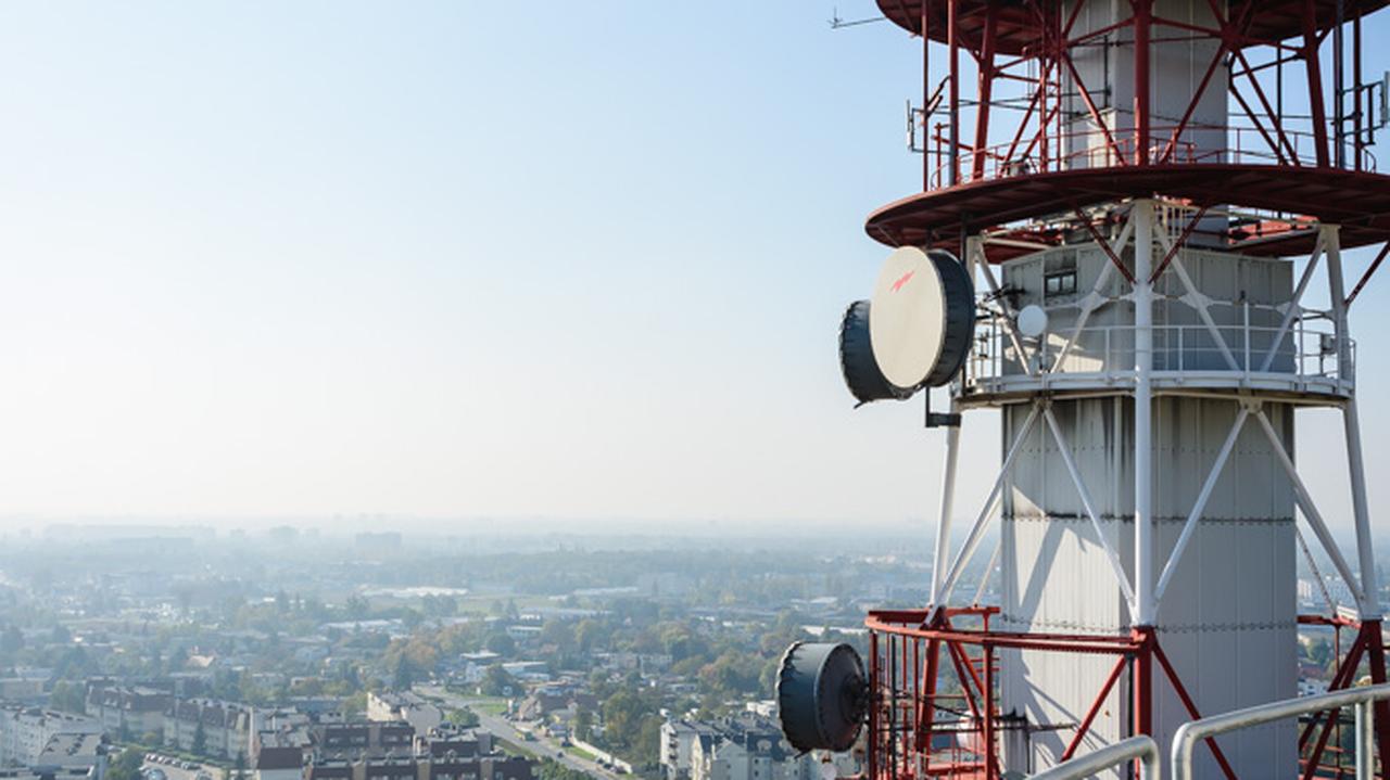 Jedną wyburzono, na rozbiórkę innej nie ma zgody
