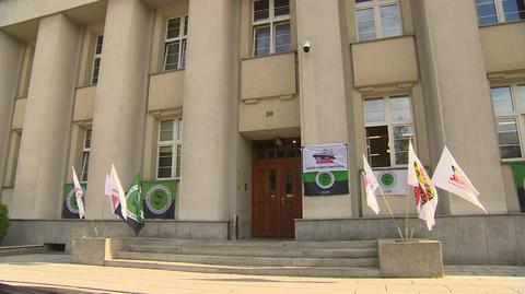 Przedstawiciele związków zawodowych weszli do siedziby PGG w Katowicach