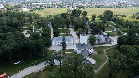 Biała Podlaska. Sokolnik miałby wypłoszyć gawrony z Parku Radziwiłłowskiego