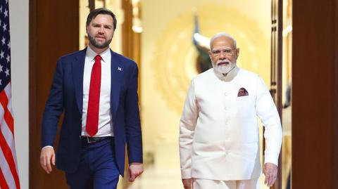 Vance z wizytą w Indiach  