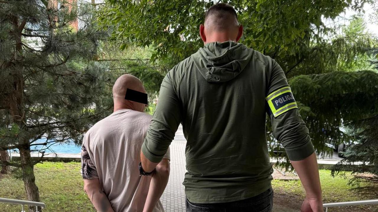 Płaczące dzieci na peronie, pijany ojciec przyjechał z nimi na badania