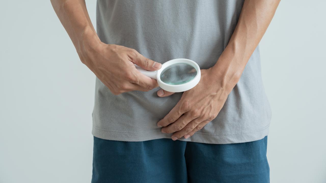 Nie badał jąder regularnie. "Uratowała" go ciasna bielizna