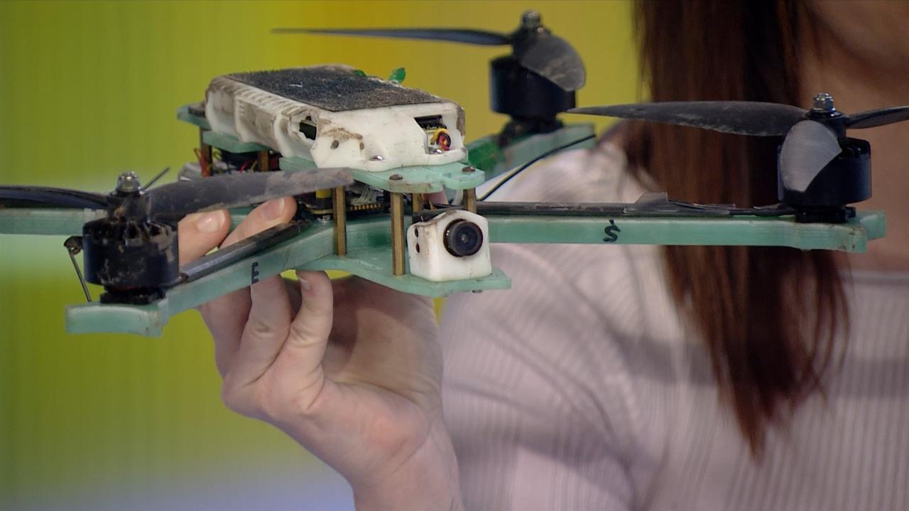 Russians left a message on a drone. A writer  showed it on TVN24
