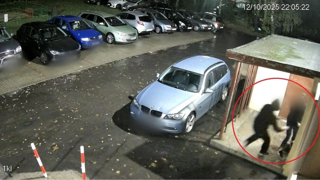 Podbiega od tyłu i atakuje kobiety. "Siedem takich sytuacji"