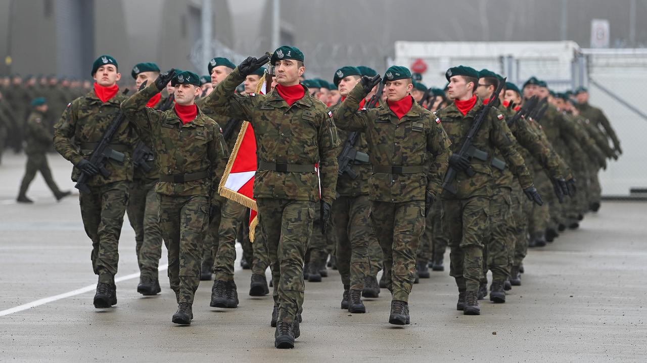 "Zapaść" wśród chętnych do armii"? Mamy najnowsze dane