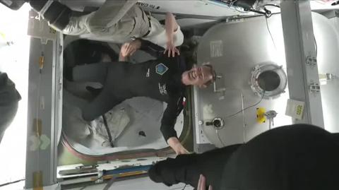 Sławosz Uznański-Wiśniewski wchodzi na pokład ISS