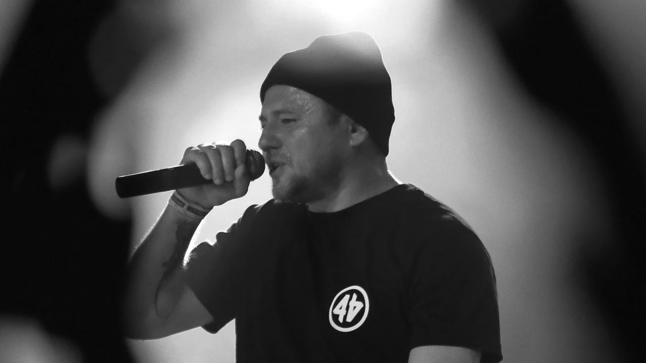 Joka nie żyje. Raper był znany z Kalibra 44